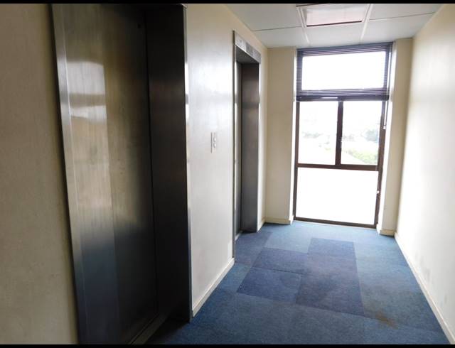 487M² OFFICE TO LET IN FERNDALE